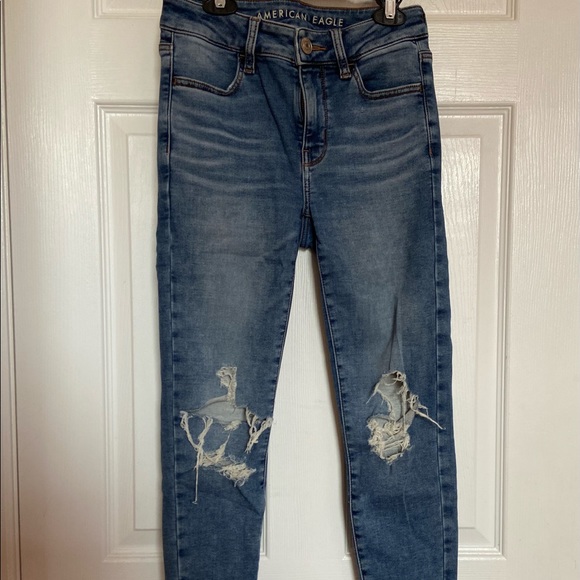American Eagle Ripped Jeans - Picture 5 of 5